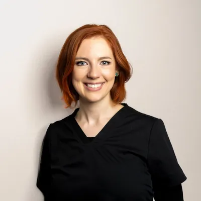 Dr. Nicole Lovat
